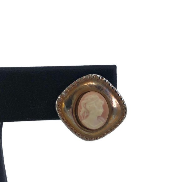 Vintage Resin Cameo Earrings Post Back Studs - Picture 5 of 7